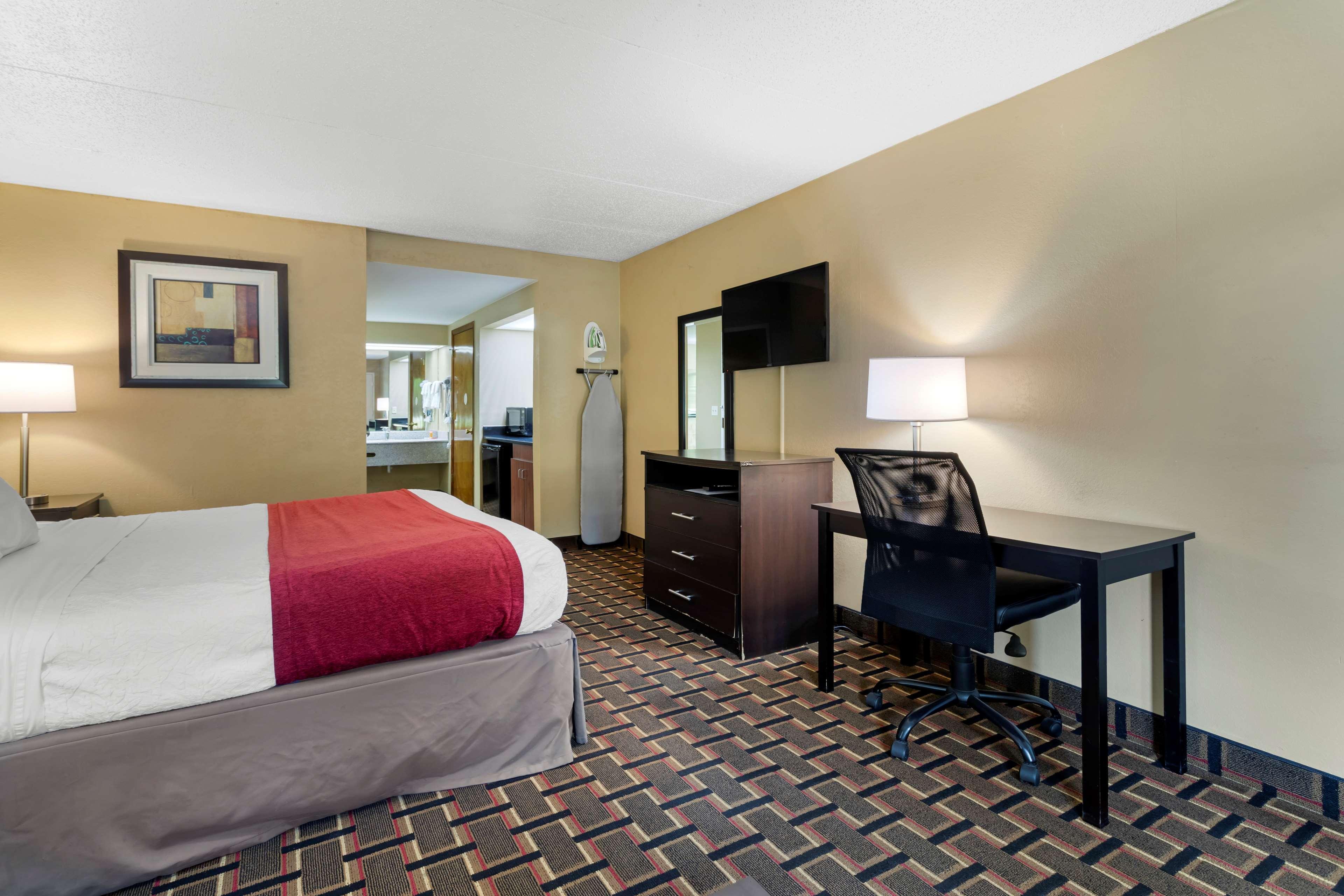 Surestay Hotel By Best Western Lenoir City Eksteriør bilde