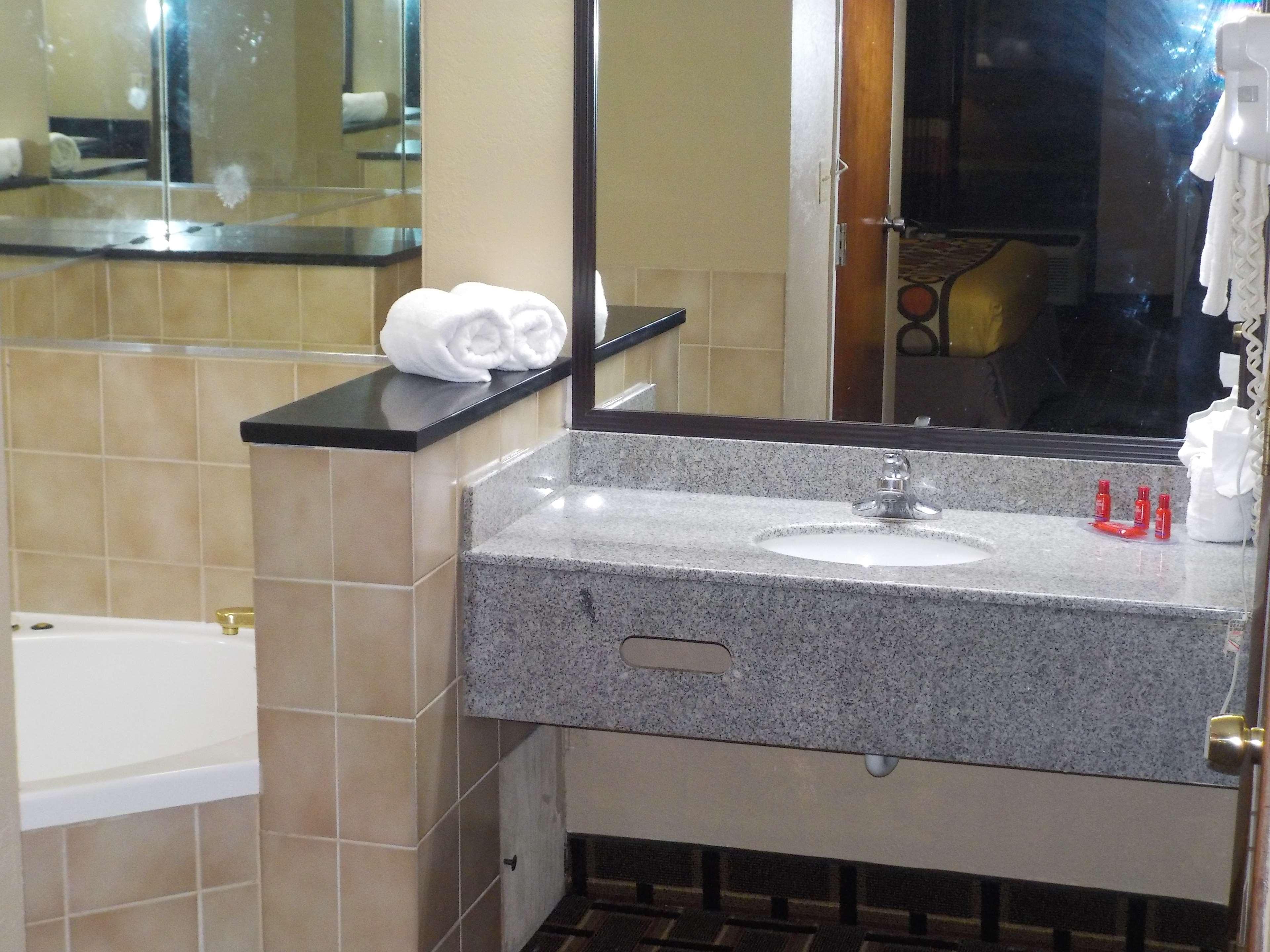 Surestay Hotel By Best Western Lenoir City Eksteriør bilde