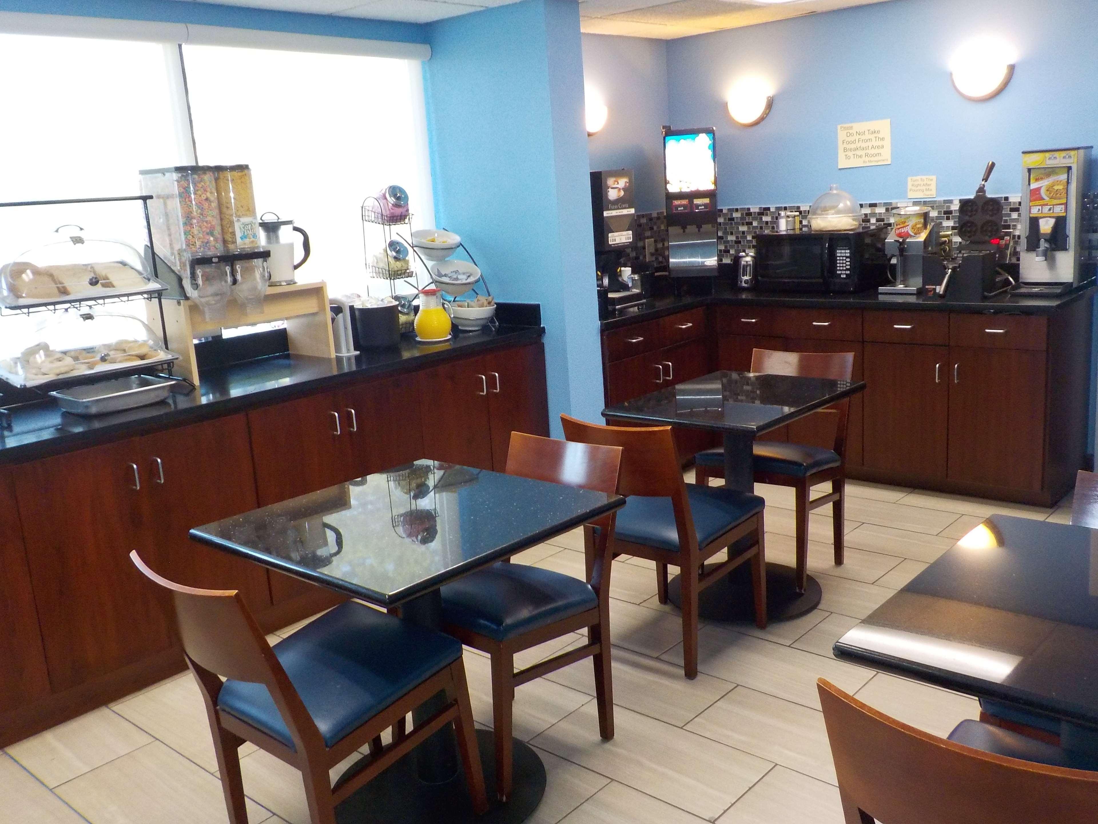 Surestay Hotel By Best Western Lenoir City Eksteriør bilde