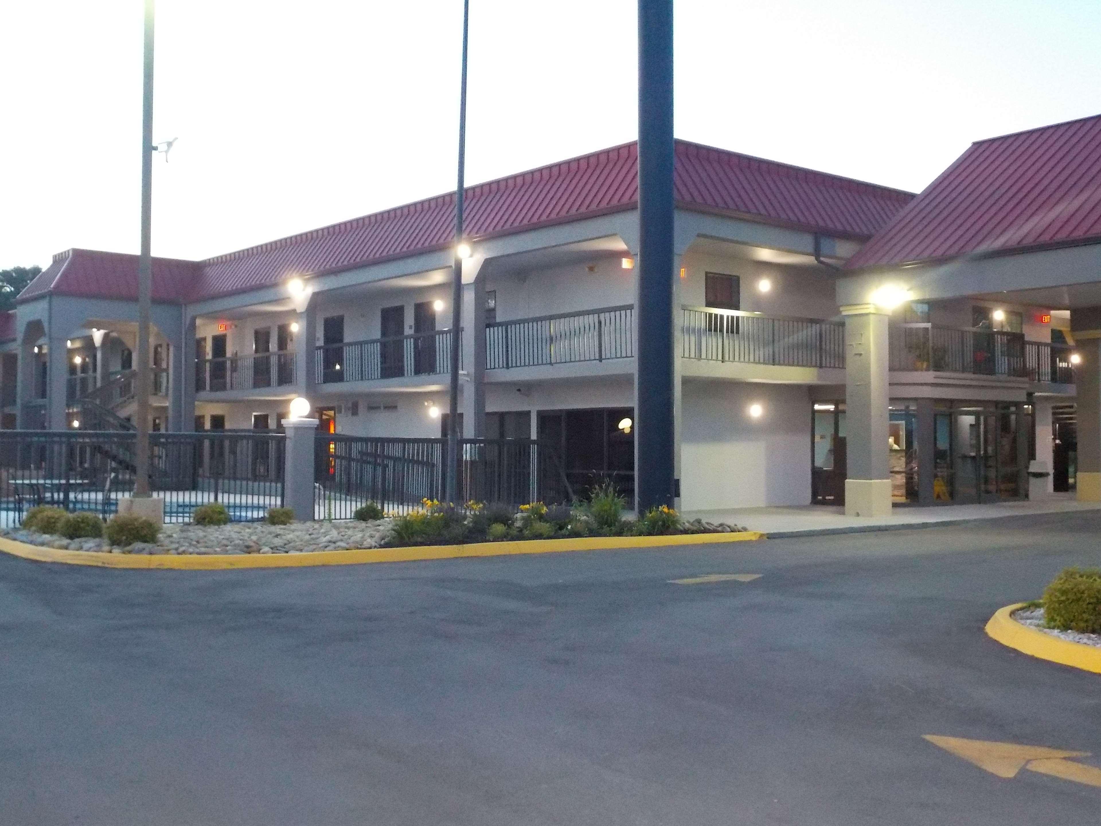 Surestay Hotel By Best Western Lenoir City Eksteriør bilde