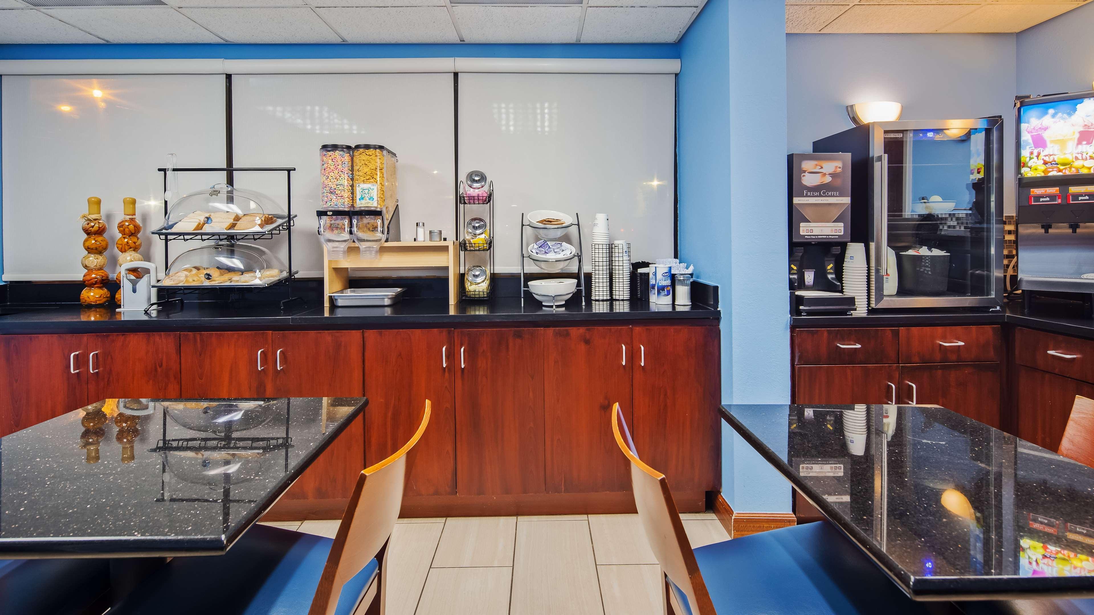 Surestay Hotel By Best Western Lenoir City Eksteriør bilde