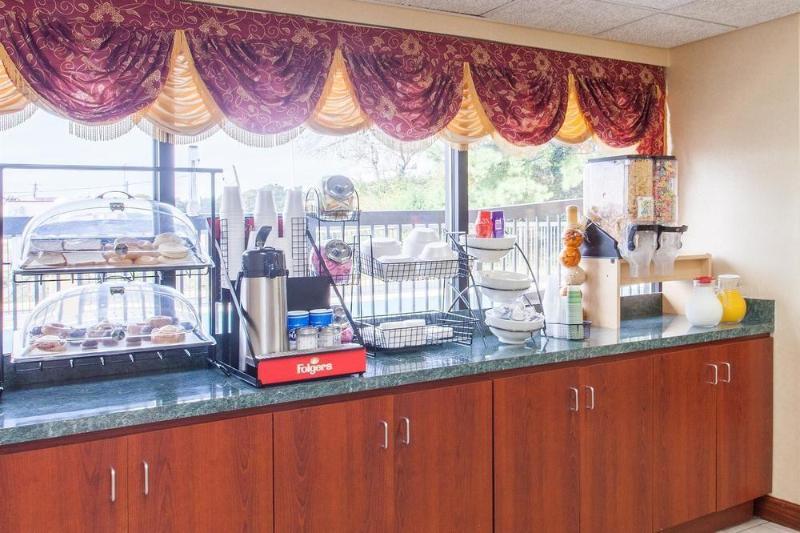 Surestay Hotel By Best Western Lenoir City Eksteriør bilde